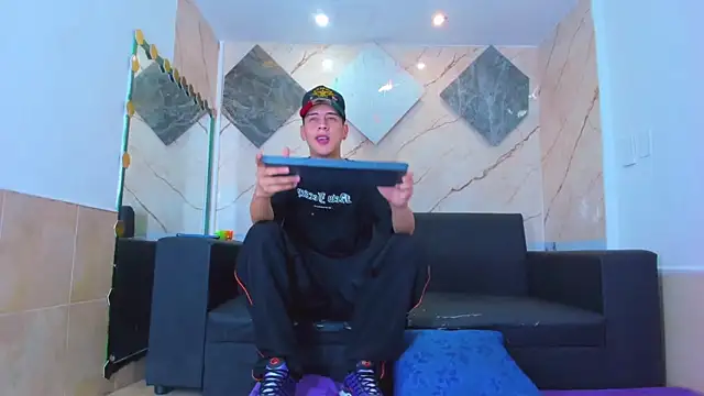 Snapshot of Dominic_26 chatting on 02-11-26, 08:31 Dominic 26 online show from 02-11-26, 08:31