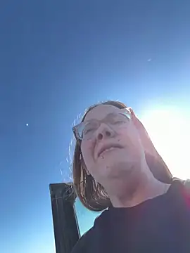 Snapshot of lickablelynn87 chatting on 02-25-26, 03:34 lickablelynn87 online show from 02-25-26, 03:34