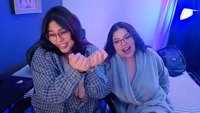 Snapshot of KittyTatts chatting on 02-04-26, 04:18 KittyTatts online show from 02-04-26, 04:18