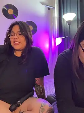 Snapshot of KittyTatts chatting on 02-19-26, 02:52 KittyTatts online show from 02-19-26, 02:52