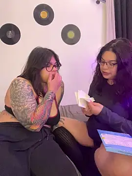 Snapshot of KittyTatts chatting on 03-01-26, 01:49 KittyTatts online show from 03-01-26, 01:49