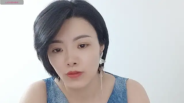 Snapshot of Nikishine chatting on 06-04-26, 06:07 Nikishine online show from 06-04-26, 06:07