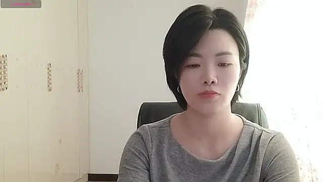 Snapshot of Nikishine chatting on 06-17-26, 07:41 Nikishine online show from 06-17-26, 07:41