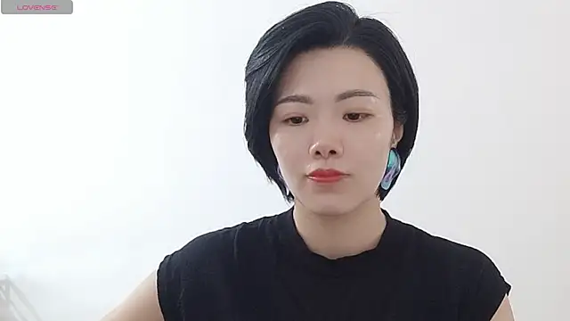 Snapshot of Nikishine chatting on 06-12-26, 04:10 Nikishine online show from 06-12-26, 04:10