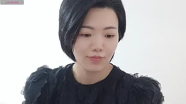 Snapshot of Nikishine chatting on 06-14-26, 03:52 Nikishine online show from 06-14-26, 03:52