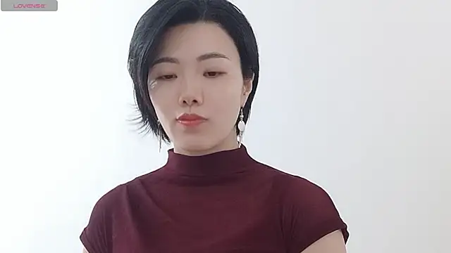 Snapshot of Nikishine chatting on 06-08-26, 04:57 Nikishine online show from 06-08-26, 04:57