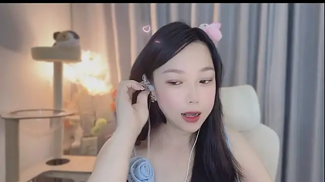 Yumi yuni online show from 05-08-26, 01:20