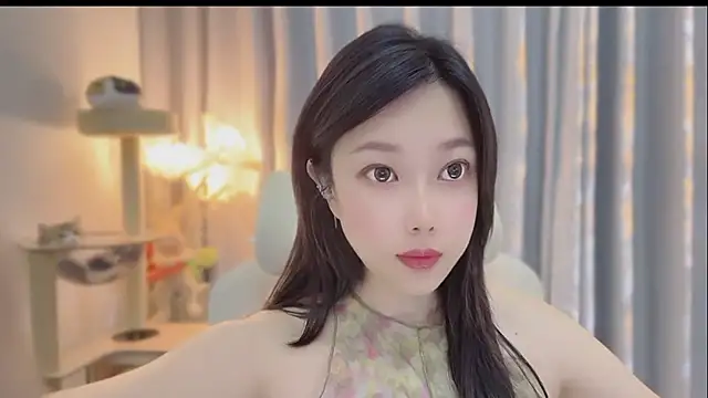 Yumi yuni online show from 05-31-26, 01:44