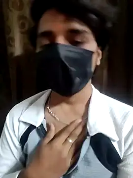 Snapshot of urs_daddy420 chatting on 02-02-26, 01:32 urs daddy420 online show from 02-02-26, 01:32