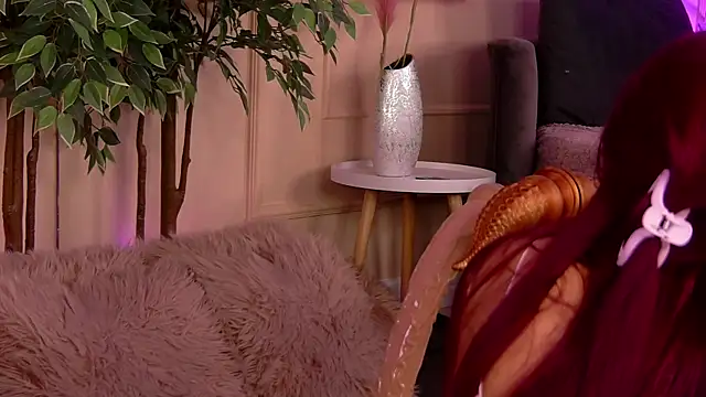 Snapshot of CrystalRedd chatting on 02-05-26, 05:58 CrystalRedd online show from 02-05-26, 05:58