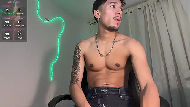 Snapshot of rafael_stone11 chatting on 03-29-26, 03:19 rafael stone11 online show from 03-29-26, 03:19