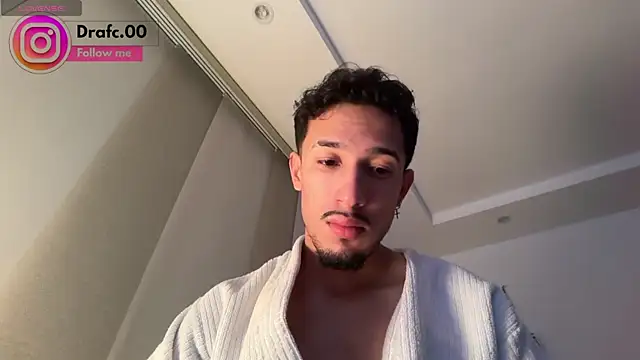 Snapshot of rafael_stone11 chatting on 07-04-26, 05:25 rafael stone11 online show from 07-04-26, 05:25