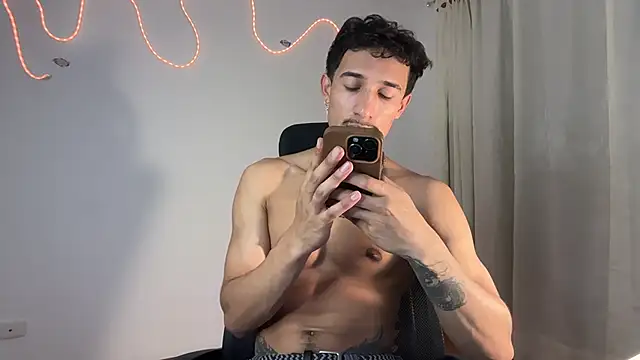 rafael stone11 online show from 02-24-26, 12:00