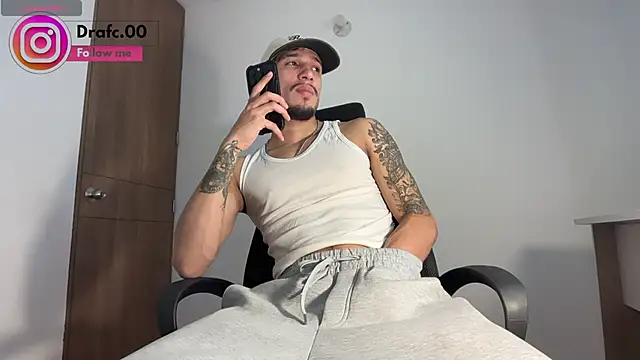 Snapshot of rafael_stone11 chatting on 06-27-26, 03:12 rafael stone11 online show from 06-27-26, 03:12