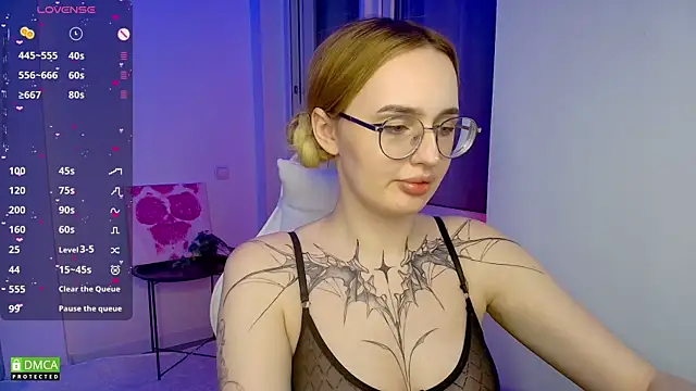 AdeLuna online show from 05-01-26, 09:09