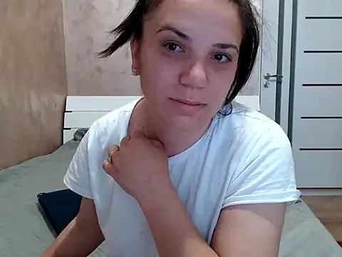 LorraGrey online show from 05-09-26, 03:21