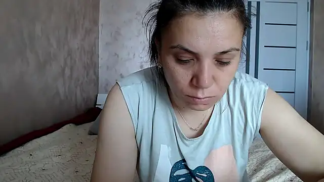 Snapshot of LorraGrey chatting on 06-22-26, 06:10 LorraGrey online show from 06-22-26, 06:10