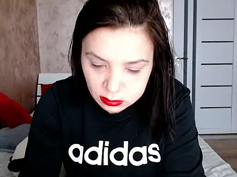 Snapshot of LorraGrey chatting on 02-02-26, 07:07 LorraGrey online show from 02-02-26, 07:07