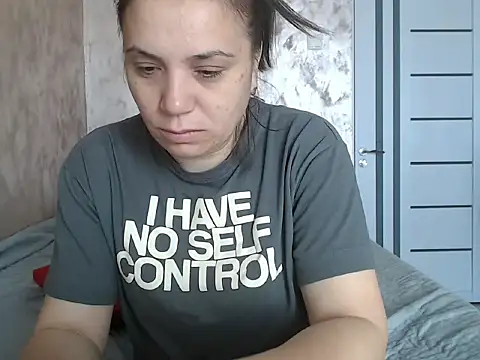 LorraGrey online show from 05-15-26, 05:49