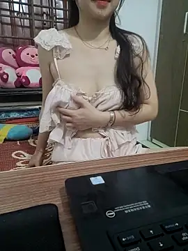 NinaKey online show from 05-19-26, 03:52