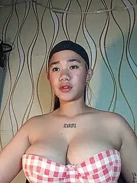 Snapshot of morena_joy69 chatting on 06-07-26, 03:17 morena joy69 online show from 06-07-26, 03:17
