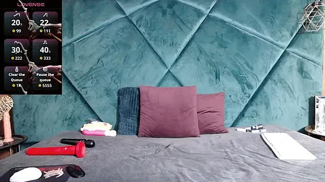 LannaQuinn online show from 04-15-26, 03:12