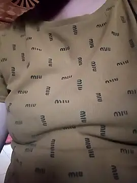 hot-luna- online show from 04-14-26, 10:20