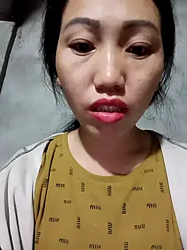 hot-luna- online show from 02-19-26, 11:45