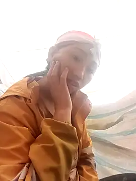 hot-luna- online show from 02-11-26, 10:15