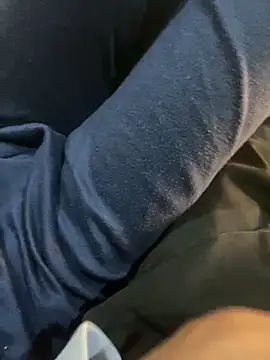 Snapshot of Indian-gentleman_teen chatting on 02-05-26, 07:10 Indian-gentleman teen online show from 02-05-26, 07:10