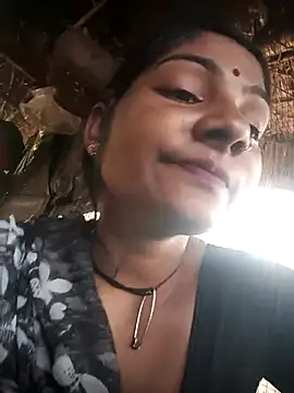 Hotty raghni online show from 02-12-26, 04:12