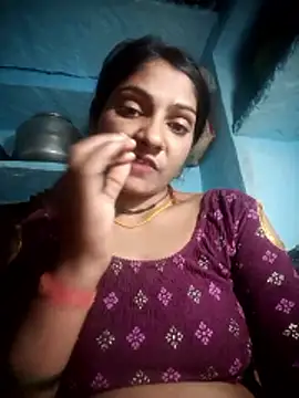 Hotty raghni online show from 02-05-26, 04:58