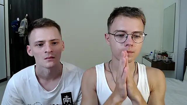 NikiKerryCum online show from 04-05-26, 02:46