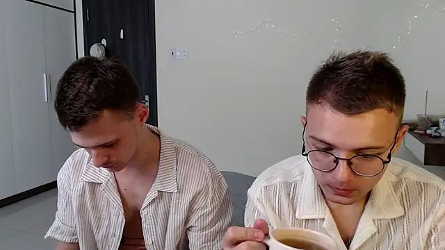 NikiKerryCum online show from 06-06-26, 09:25