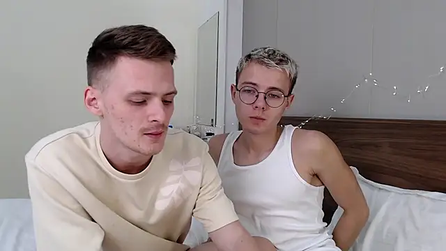 NikiKerryCum online show from 02-10-26, 01:32