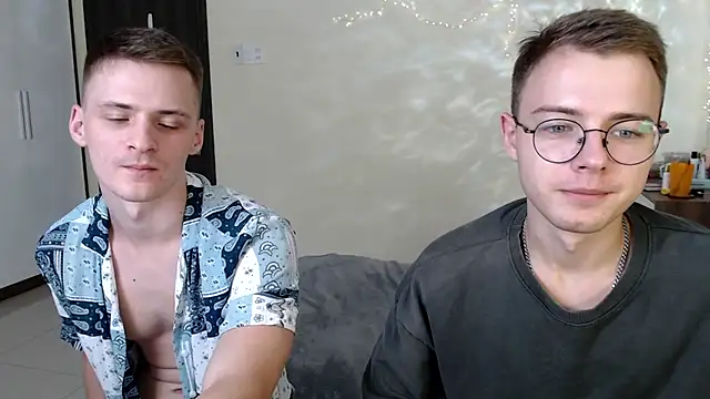 NikiKerryCum online show from 06-15-26, 12:27