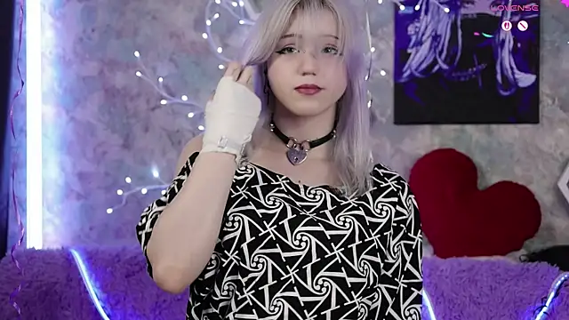 Yunakiss online show from 03-31-26, 09:17