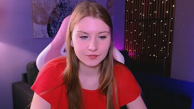 Caroline Desire  online show from 03-25-26, 07:41