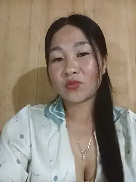 Snapshot of Dunk-namic chatting on 06-26-26, 04:57 Dunk-namic online show from 06-26-26, 04:57