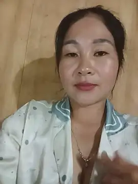 Snapshot of Dunk-namic chatting on 07-16-26, 03:31 Dunk-namic online show from 07-16-26, 03:31