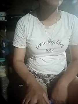 Momo-biki online show from 08-01-26, 11:52