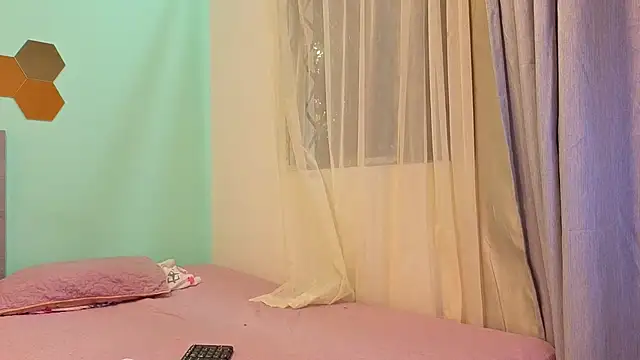 DanielaGil7 online show from 02-19-26, 12:13