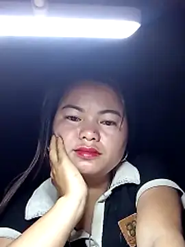 Snapshot of emlylyxinh chatting on 02-10-26, 10:31 emlylyxinh online show from 02-10-26, 10:31