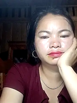 Snapshot of emlylyxinh chatting on 02-24-26, 06:20 emlylyxinh online show from 02-24-26, 06:20