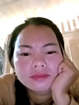 Snapshot of emlylyxinh chatting on 02-06-26, 02:07 emlylyxinh online show from 02-06-26, 02:07