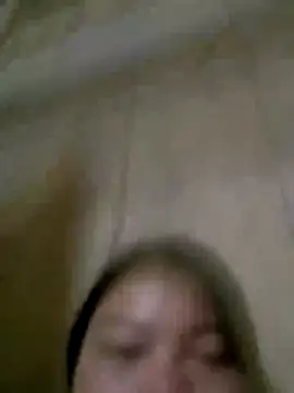 Snapshot of emlylyxinh chatting on 02-05-26, 02:02 emlylyxinh online show from 02-05-26, 02:02