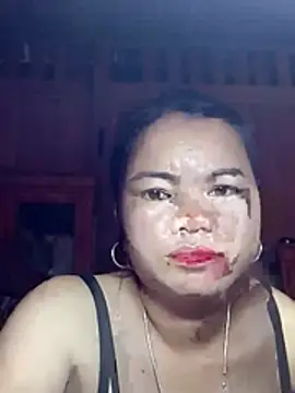 Snapshot of emlylyxinh chatting on 03-03-26, 07:37 emlylyxinh online show from 03-03-26, 07:37