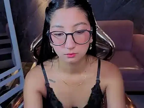 Sophie jones b online show from 02-05-26, 12:34