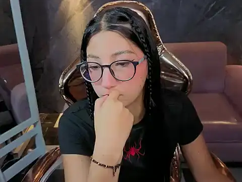 Sophie jones b online show from 02-04-26, 12:44