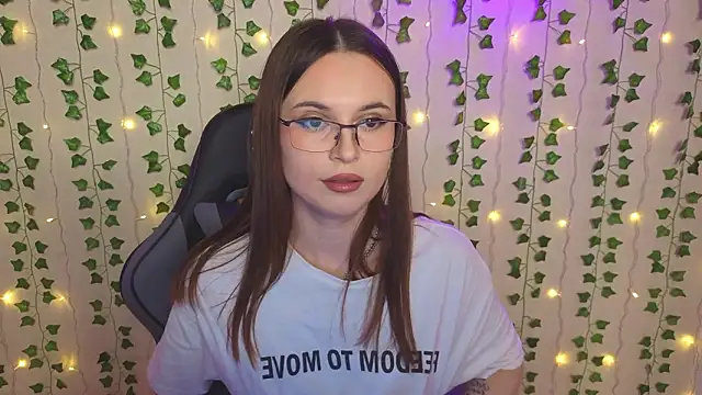 AliceIMonta online show from 02-22-26, 04:30